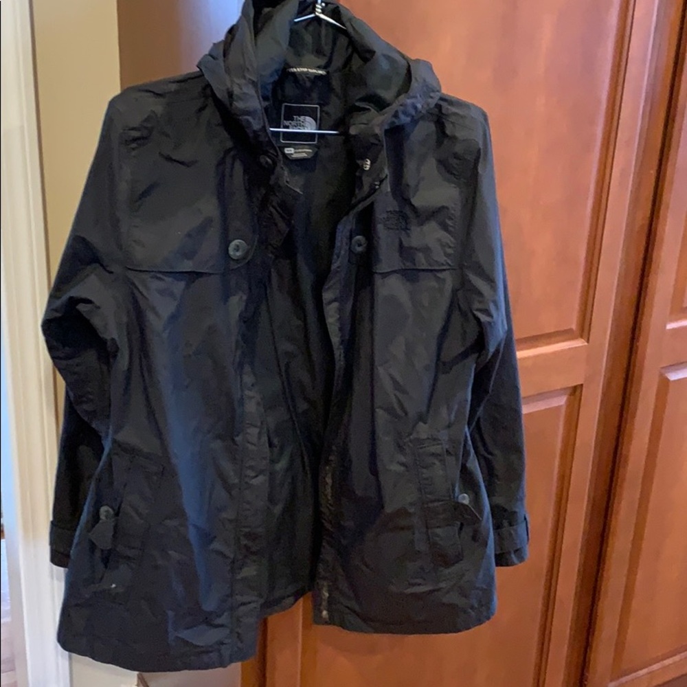 Women’s North Face black light weight jacket